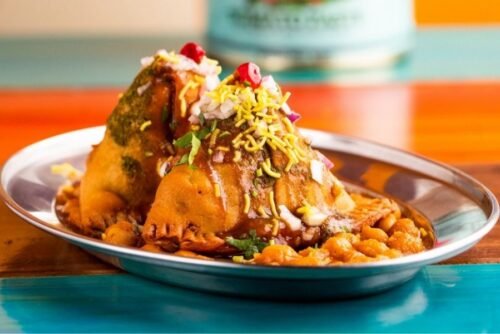 Best samosa chaat in Ottawa with crispy samosas